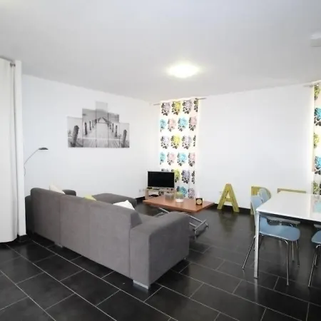 Renove Au Centre De Avec Terrasse, Parking, Clim Portative Et Wi-fi - Fr-1-309-190 Collioure