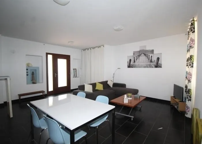 Apartmán Avec Terrasse, Parking & Clim - Fr-1-309-190 *